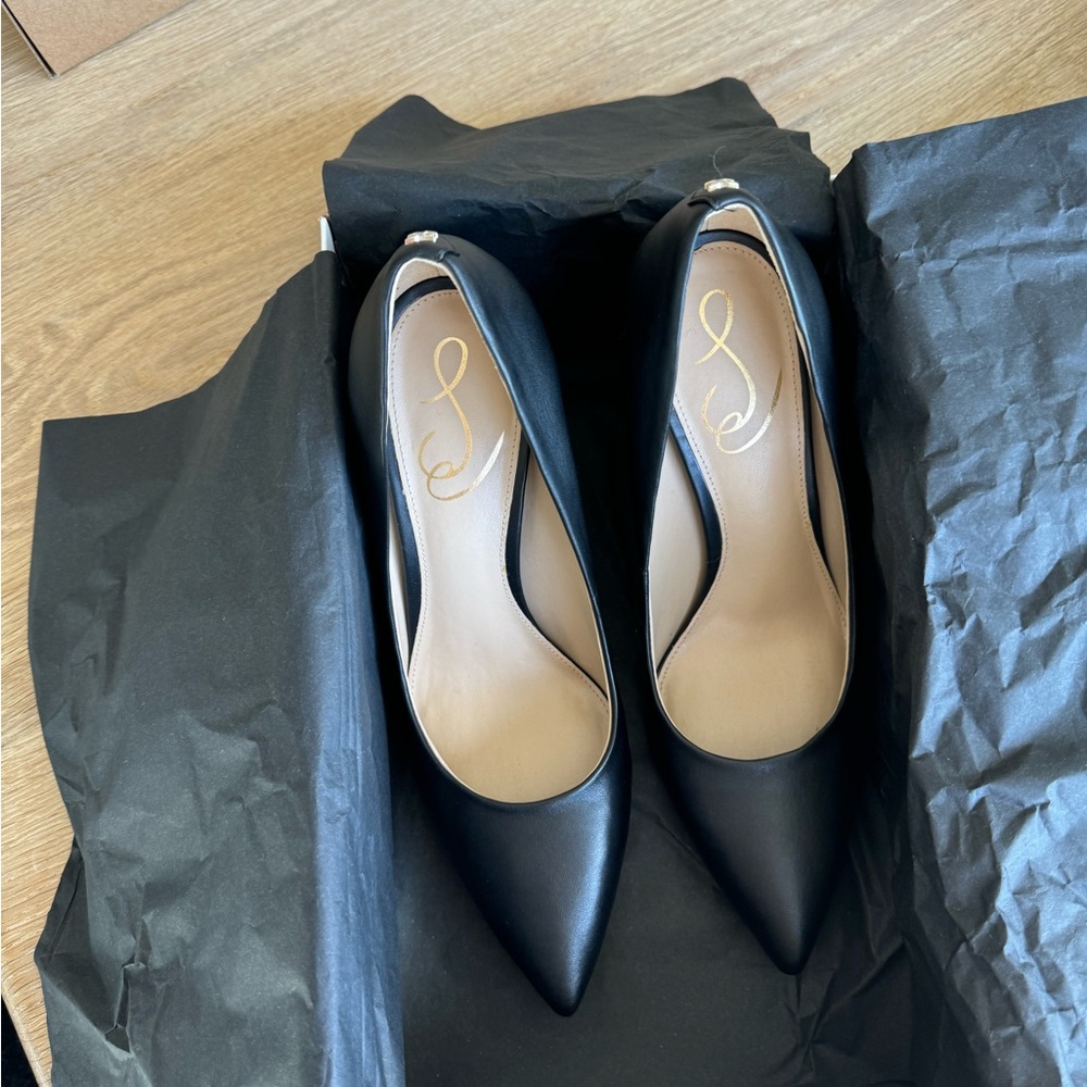 Classic black hills, lather, US 7, worn ones inside